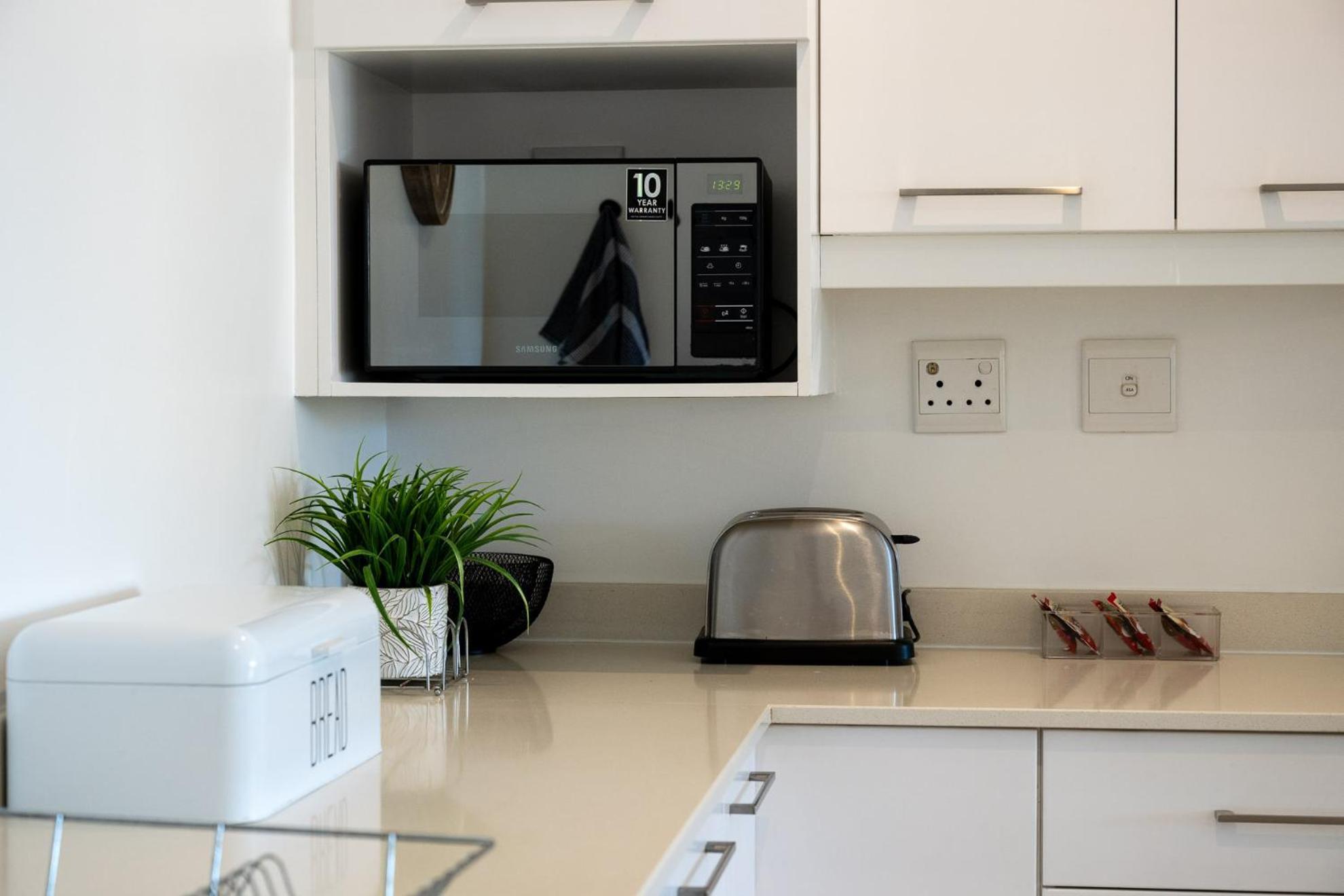 Apartment Stylish Penthouse Beacon Rock 321 With Inverter Durban