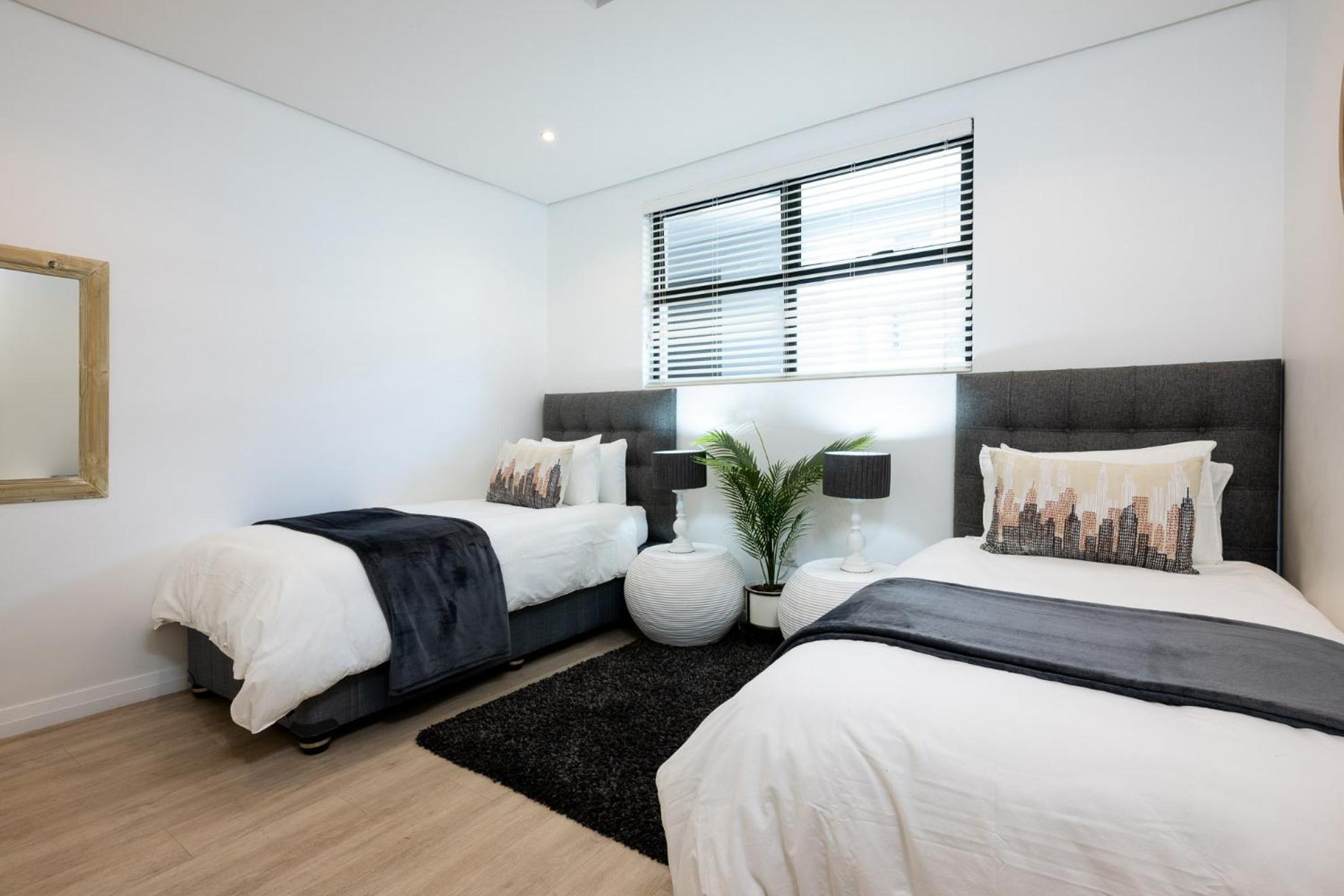 Stylish Penthouse Beacon Rock 321 With Inverter Apartment Durban