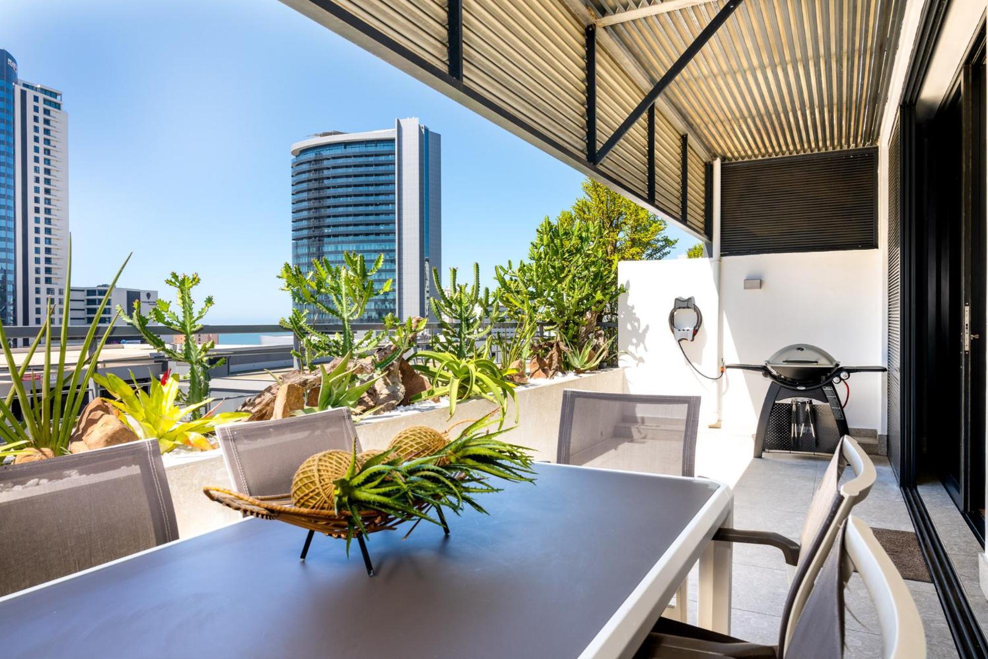 Apartment Stylish Penthouse Beacon Rock 321 With Inverter Durban